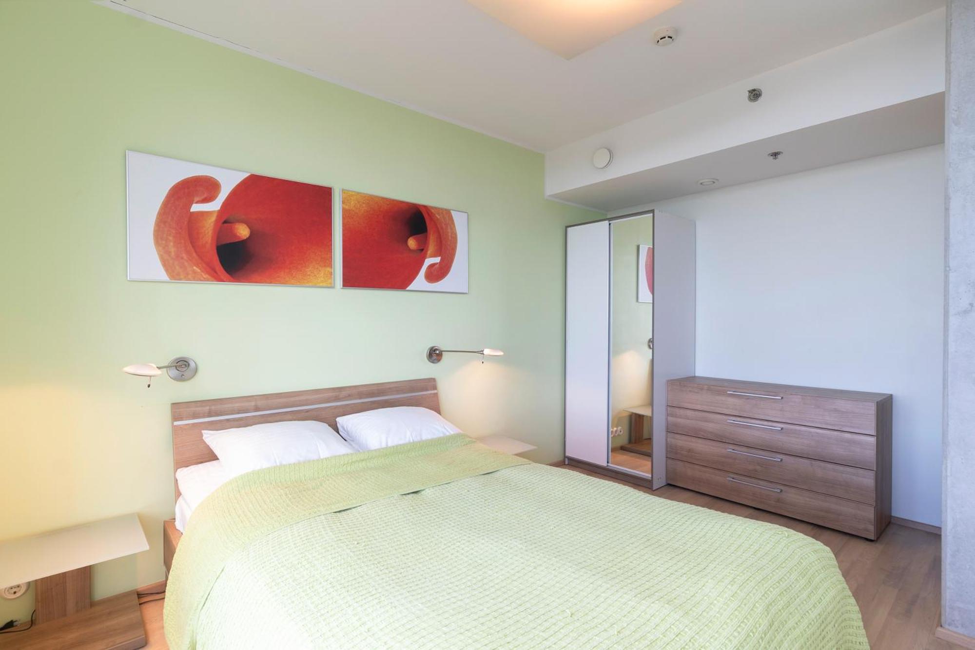 Revalia Fahle Airport Bus-Station Apartments With Best Views Dış mekan fotoğraf
