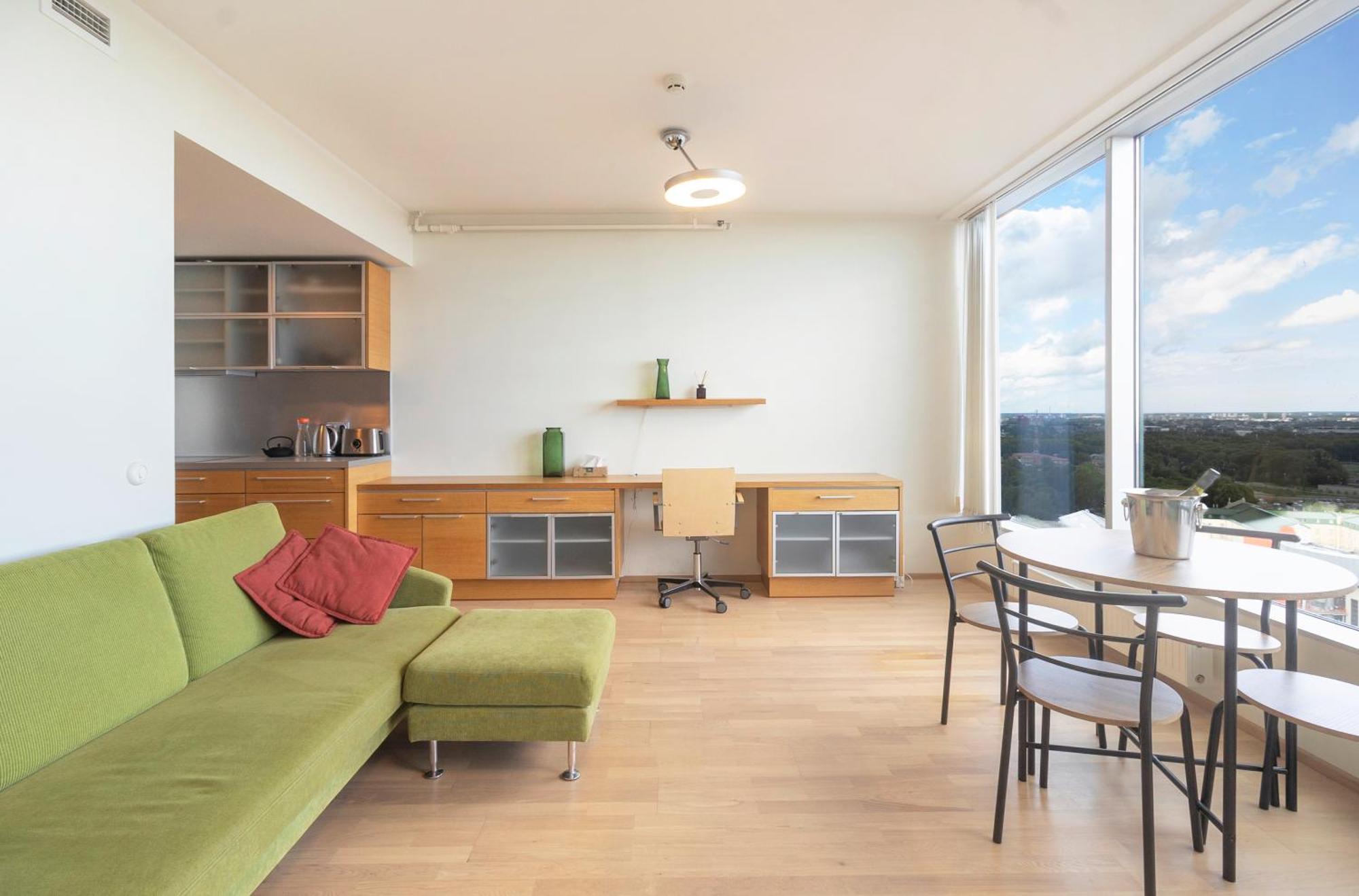 Revalia Fahle Airport Bus-Station Apartments With Best Views Dış mekan fotoğraf