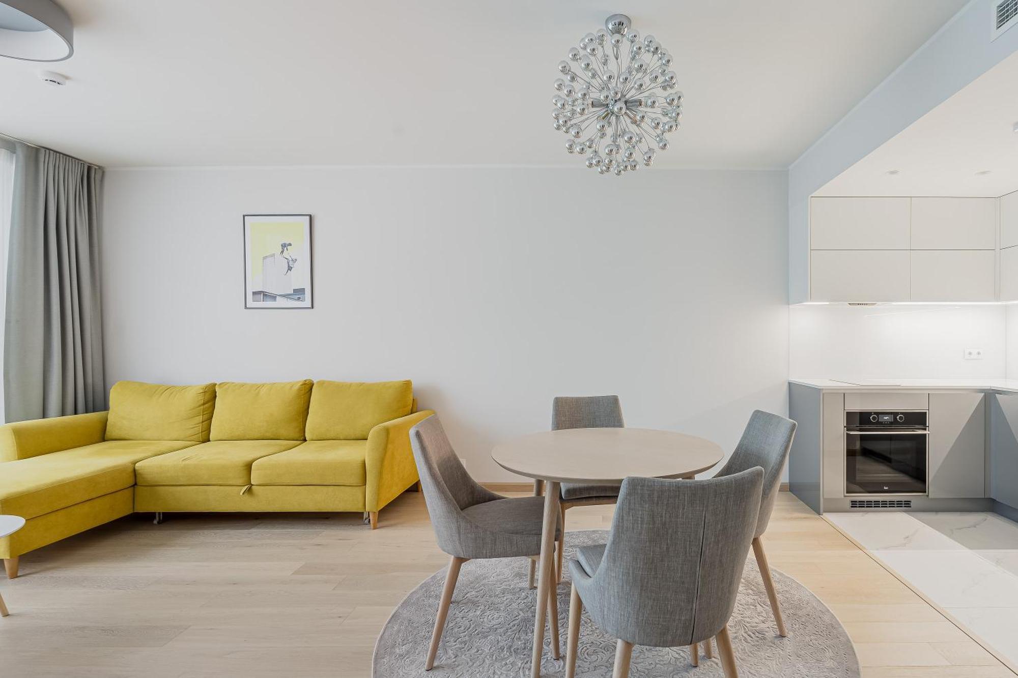 Revalia Fahle Airport Bus-Station Apartments With Best Views Dış mekan fotoğraf